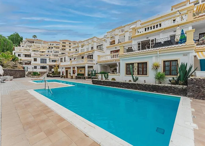 Sea View Windsor Park - アデヘ