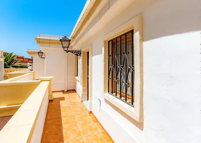 Διαμέρισμα Sea View Windsor Park - *